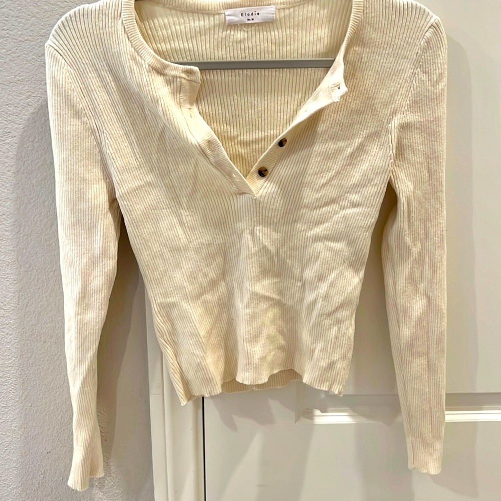 Elodie - Long sleeve - V Neck - Ribbed button down sweater - Size M